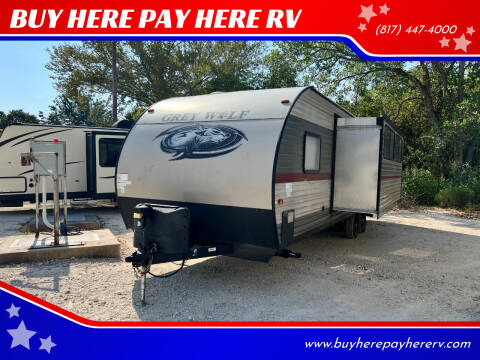 2018 Forest River Grey Wolf 26DBH for sale at BUY HERE PAY HERE RV in Burleson TX