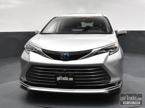 2024 Toyota Sienna Platinum 7-Passenger