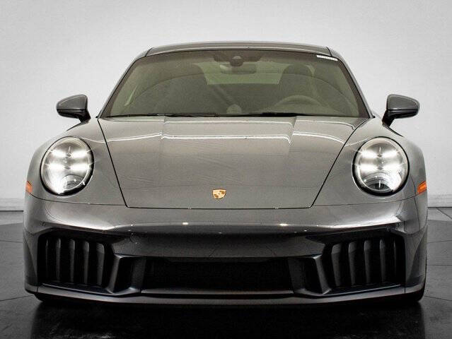 2025 Porsche 911 Carrera GTS