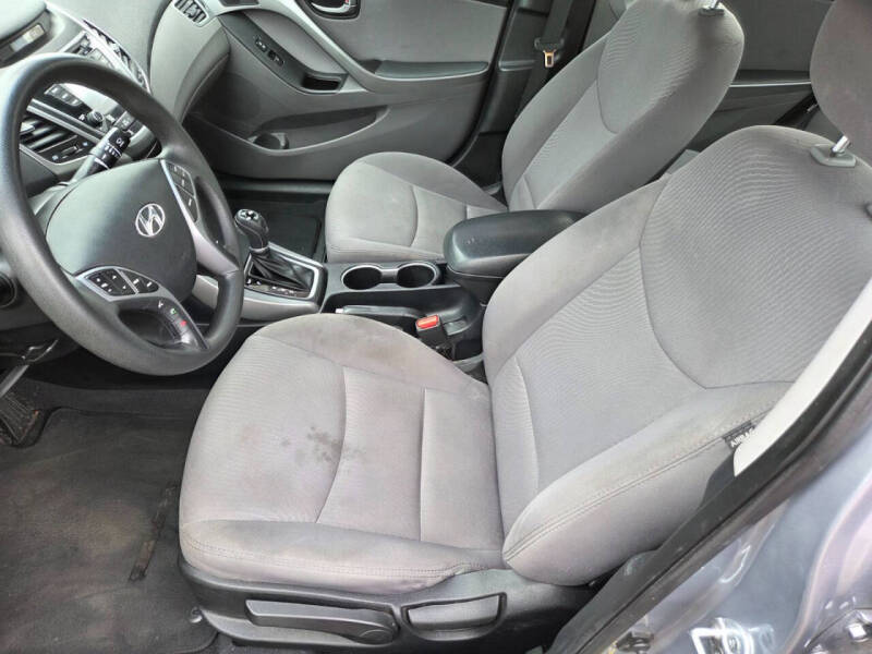 2016 Hyundai Elantra