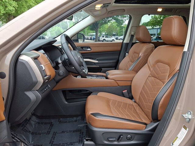 2024 Nissan Pathfinder Platinum