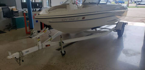 2005 Glastron MX 175