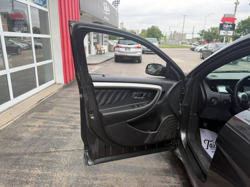 2018 Ford Taurus SEL
