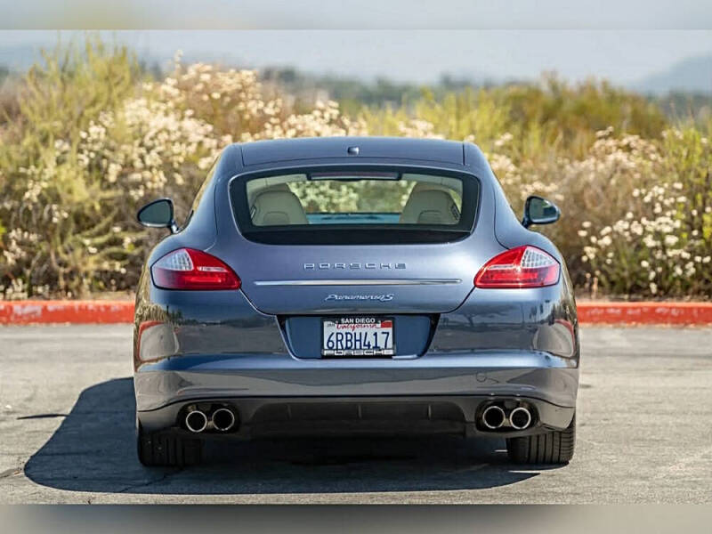 2011 Porsche Panamera