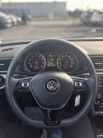 2016 Volkswagen Passat 1.8T S