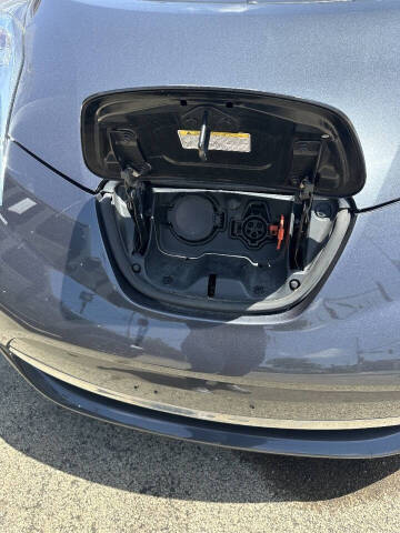 2013 Nissan LEAF S