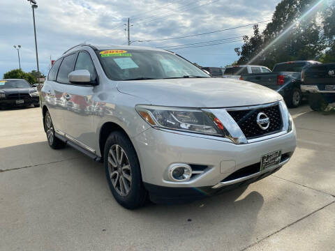 2014 Nissan Pathfinder for sale at Zacatecas Motors Corp in Des Moines IA