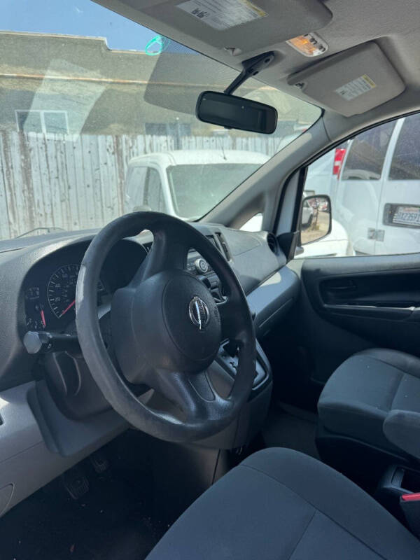 2017 Nissan NV200 S