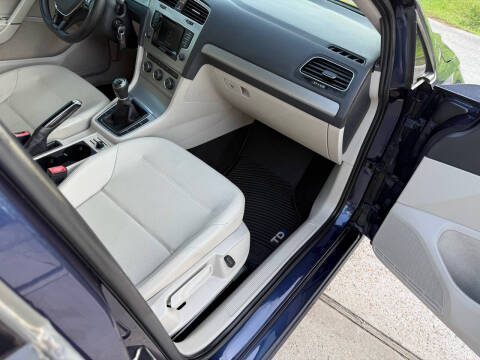 2015 Volkswagen Golf TDI S