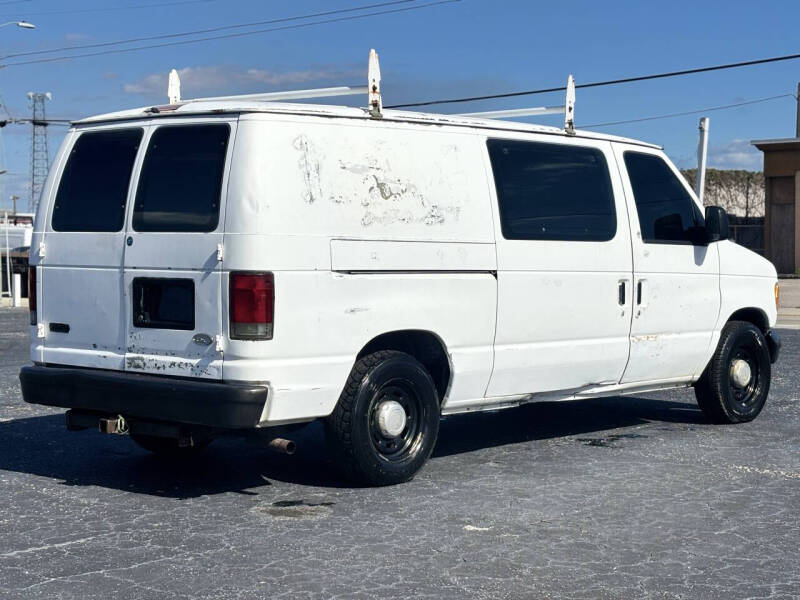 2004 Ford E-Series E-150