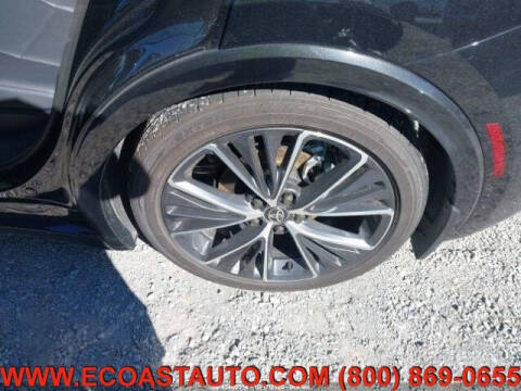 2025 Toyota Prius XLE