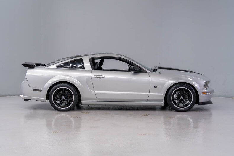 2005 Ford Mustang