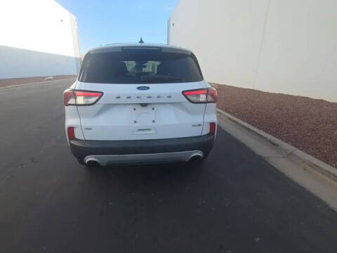 2020 Ford Escape SE
