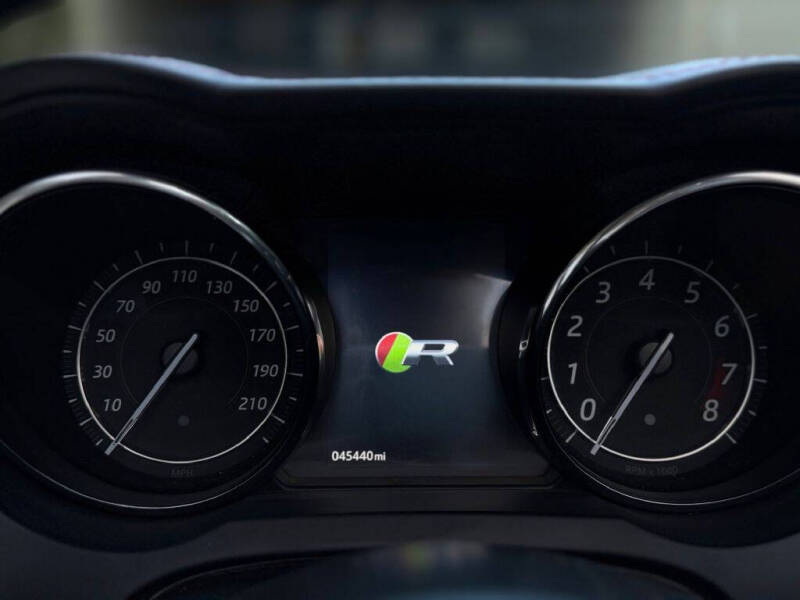 2016 Jaguar F-TYPE R