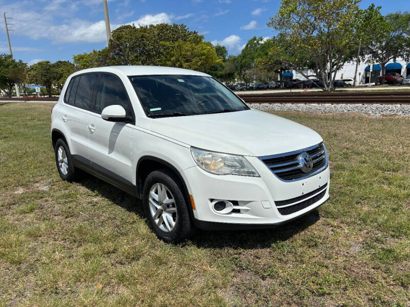 2011 Volkswagen Tiguan SEL's photo