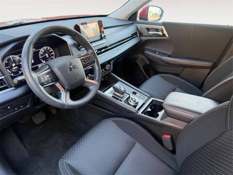 2023 Mitsubishi Outlander PHEV ES