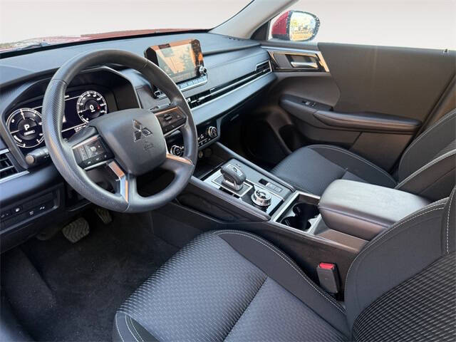 2023 Mitsubishi Outlander PHEV ES