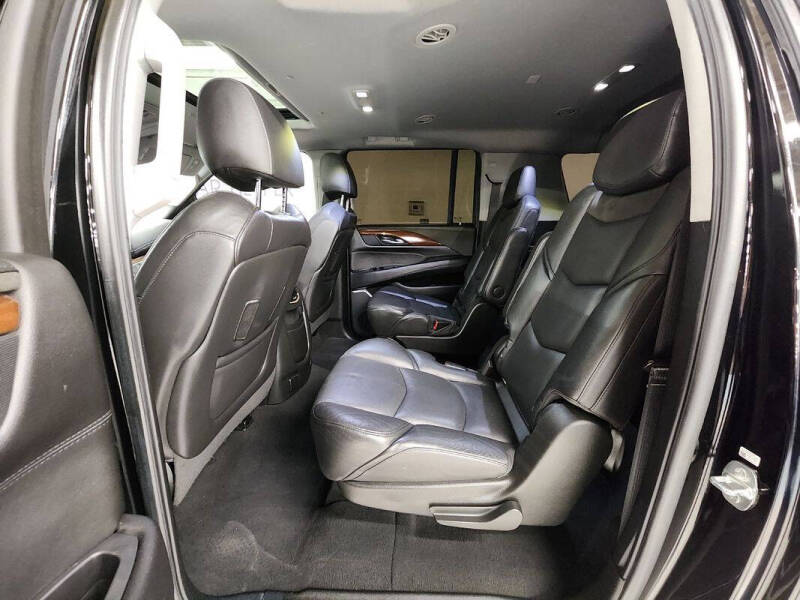 2019 Cadillac Escalade ESV Luxury
