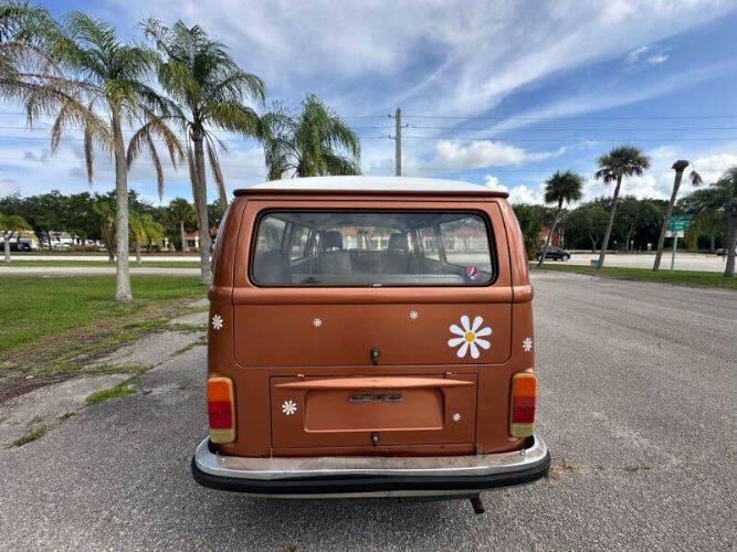 1977 Volkswagen Bus