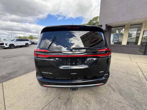 2022 Chrysler Pacifica Pinnacle