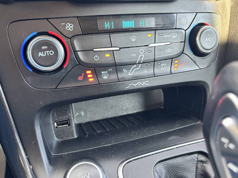 2016 Ford Focus Titanium