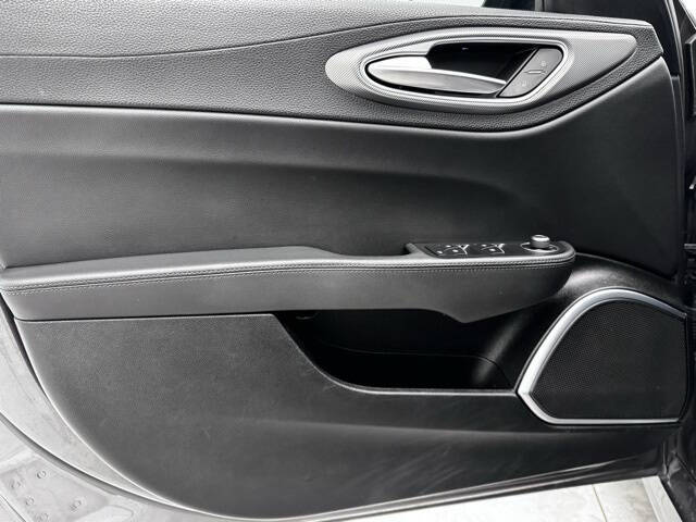 2023 Alfa Romeo Giulia Veloce