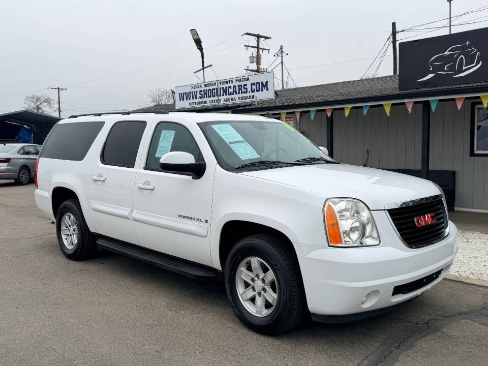 2009 GMC Yukon XL SLE1's photo