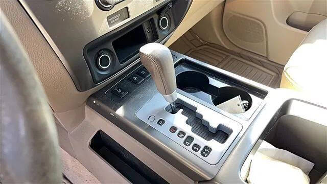 2011 Nissan Armada Platinum