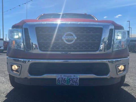 2017 Nissan Titan SL