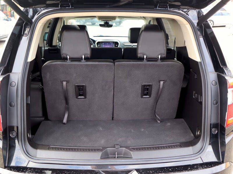 2022 GMC Acadia Denali