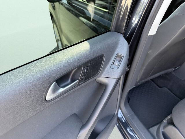 2011 Volkswagen Tiguan S