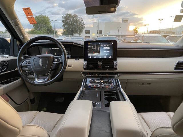 2018 Lincoln Navigator L Select