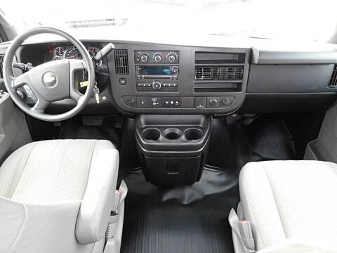 2017 Chevrolet Express LS 2500
