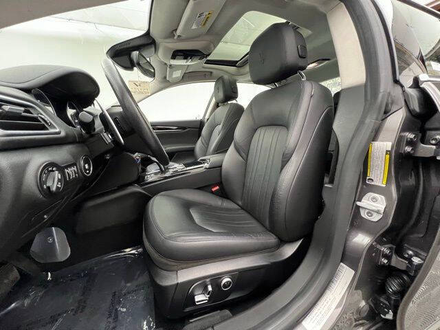 2022 Maserati Ghibli Modena Q4