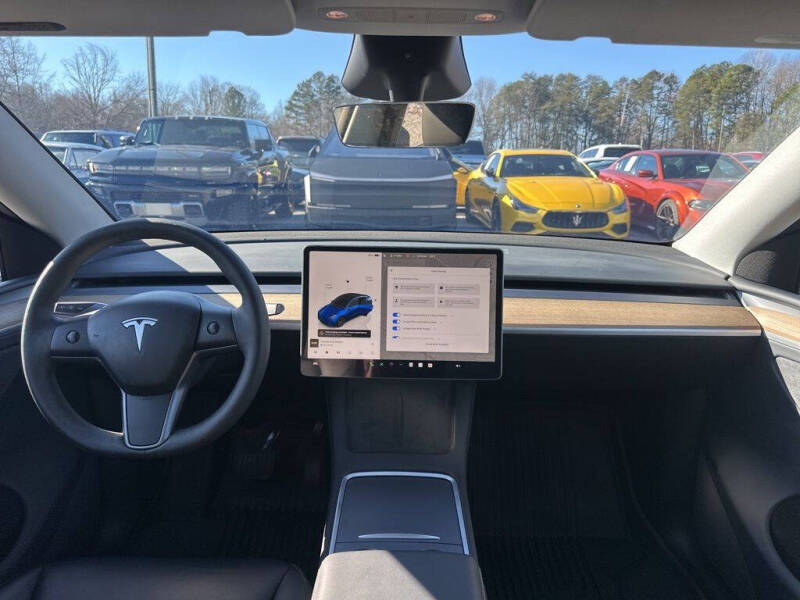 2024 Tesla Model Y Long Range
