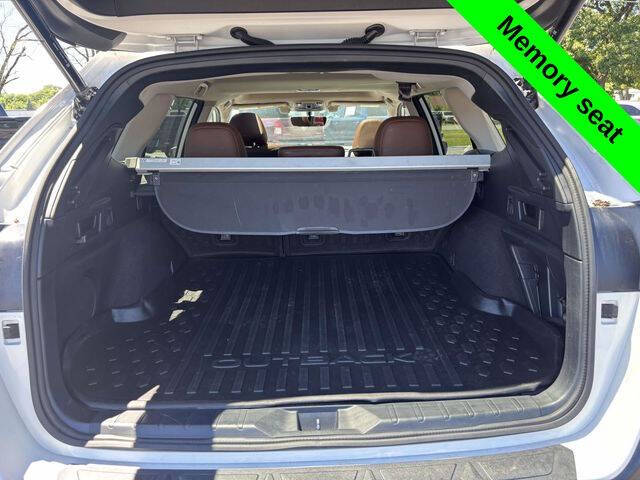 2022 Subaru Outback Touring