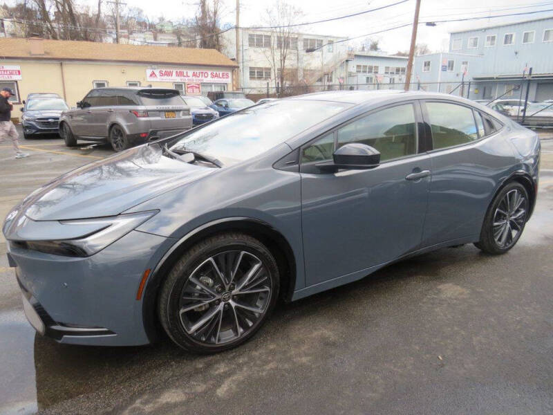 2024 Toyota Prius LE