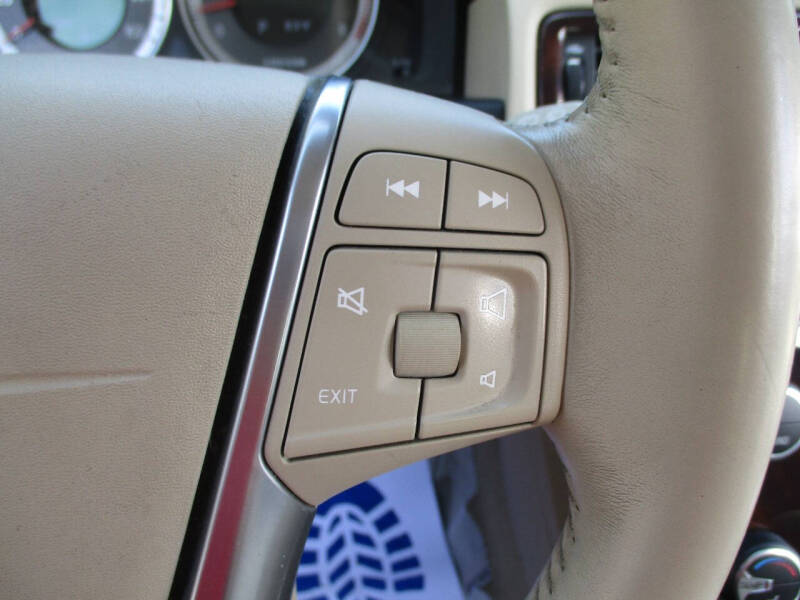 2012 Volvo XC70 T6 Premier Plus