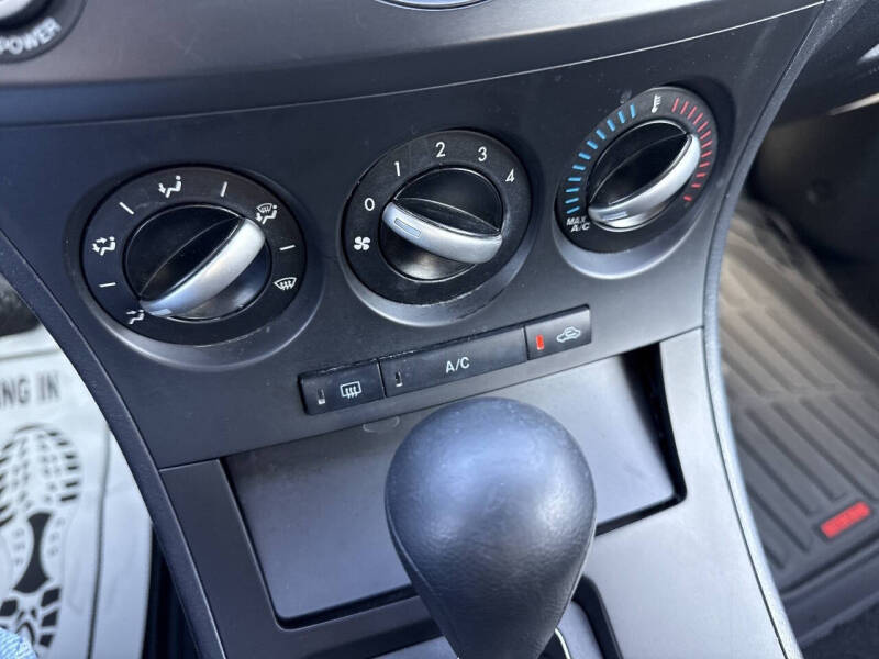 2012 Mazda MAZDA3 i Sport