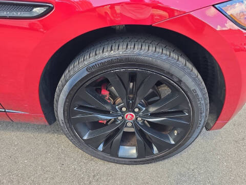 2018 Jaguar F-PACE S