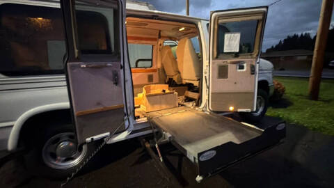 2008 Ford E-Series E-250 SD