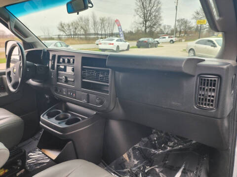 2023 Chevrolet Express 2500