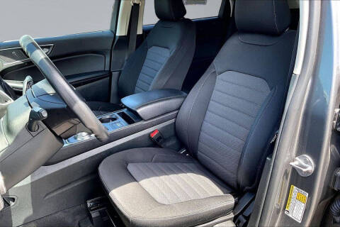 2023 Ford Edge SE