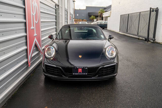 2018 Porsche 911 34
