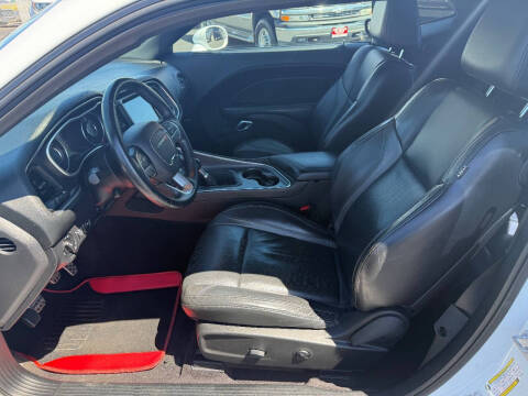 2016 Dodge Challenger R/T Plus