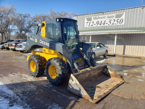2017 John Deere 330G