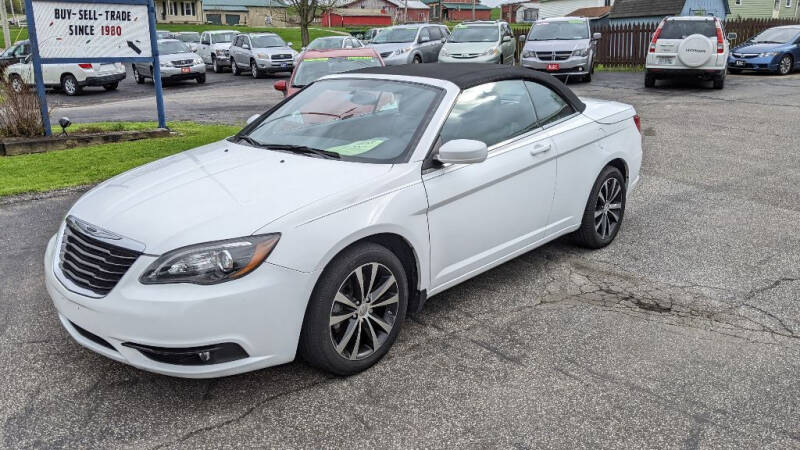 2011 Chrysler 200 for sale at Kidron Kars INC in Orrville OH