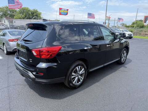2019 Nissan Pathfinder SV