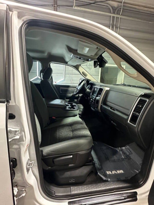 2015 RAM 1500 SLT