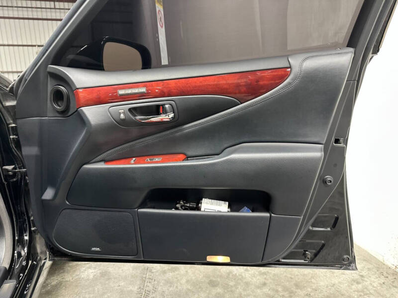 2011 Lexus LS 460